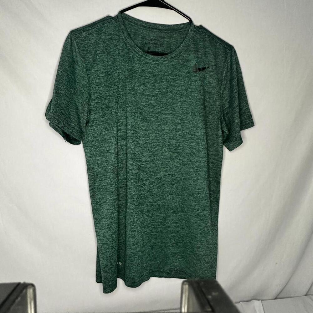 Nike Men's Green Tshirt